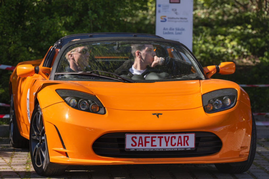 Tesla Roadster beim Herkules Bergparkrennen 2026